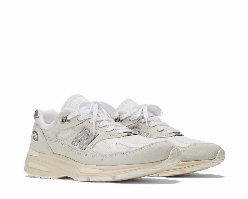 Refined Look, Red Crossbody Bag With Gold Chain, Your Style, Your Way New Balance 991v2 Made in UK "Frozen Dew"