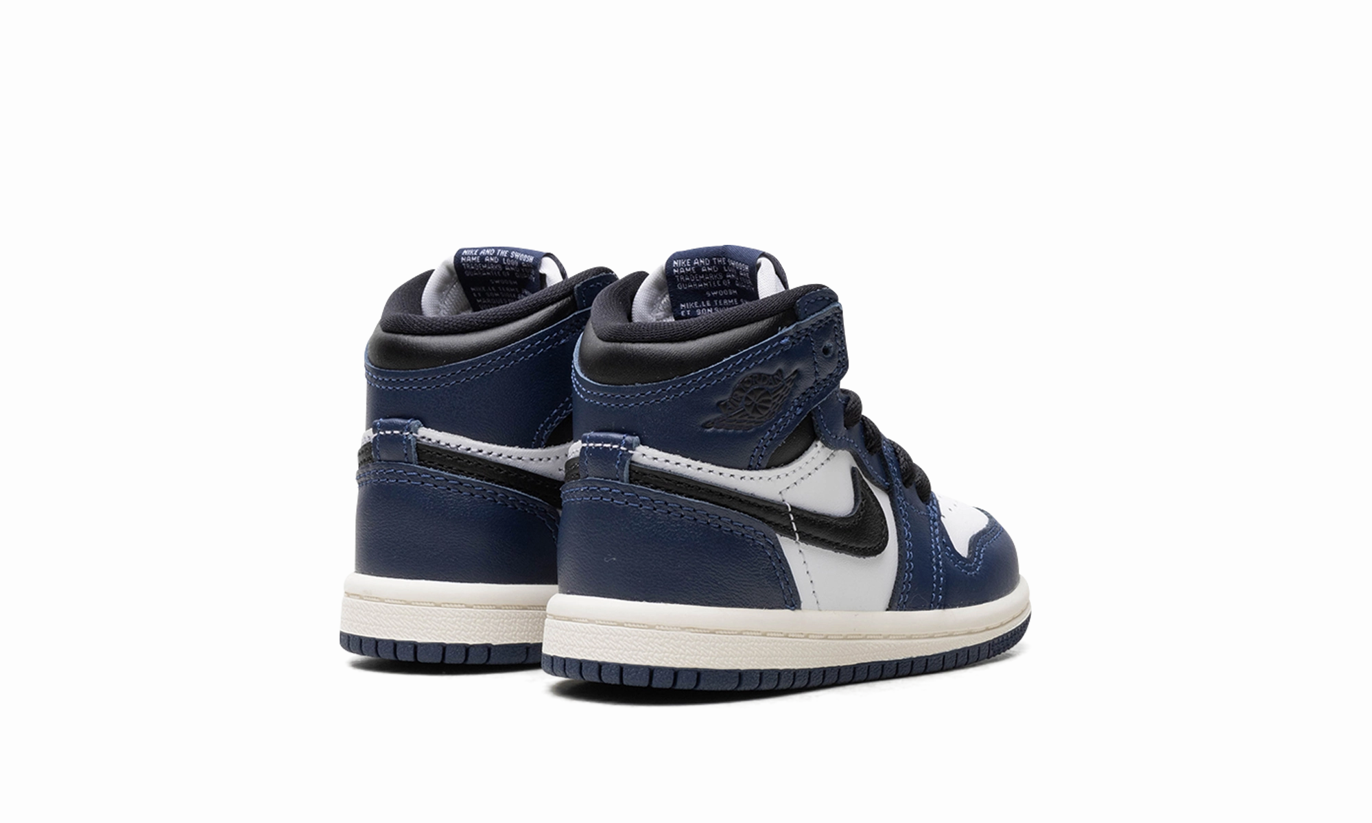 Air Jordan 1 Retro High OG TD "Midnight Navy" Looks That Wow