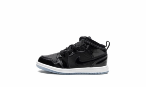 Lightweight Design, Fan Favorite, Sporty Achievement-recognizing offer Air Jordan Retro 1 Mid SE TD "Space Jam" Professional Choice