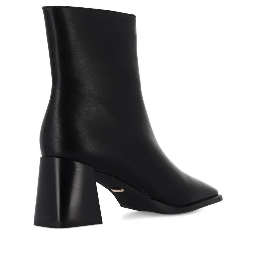 ALANIA - BLACK