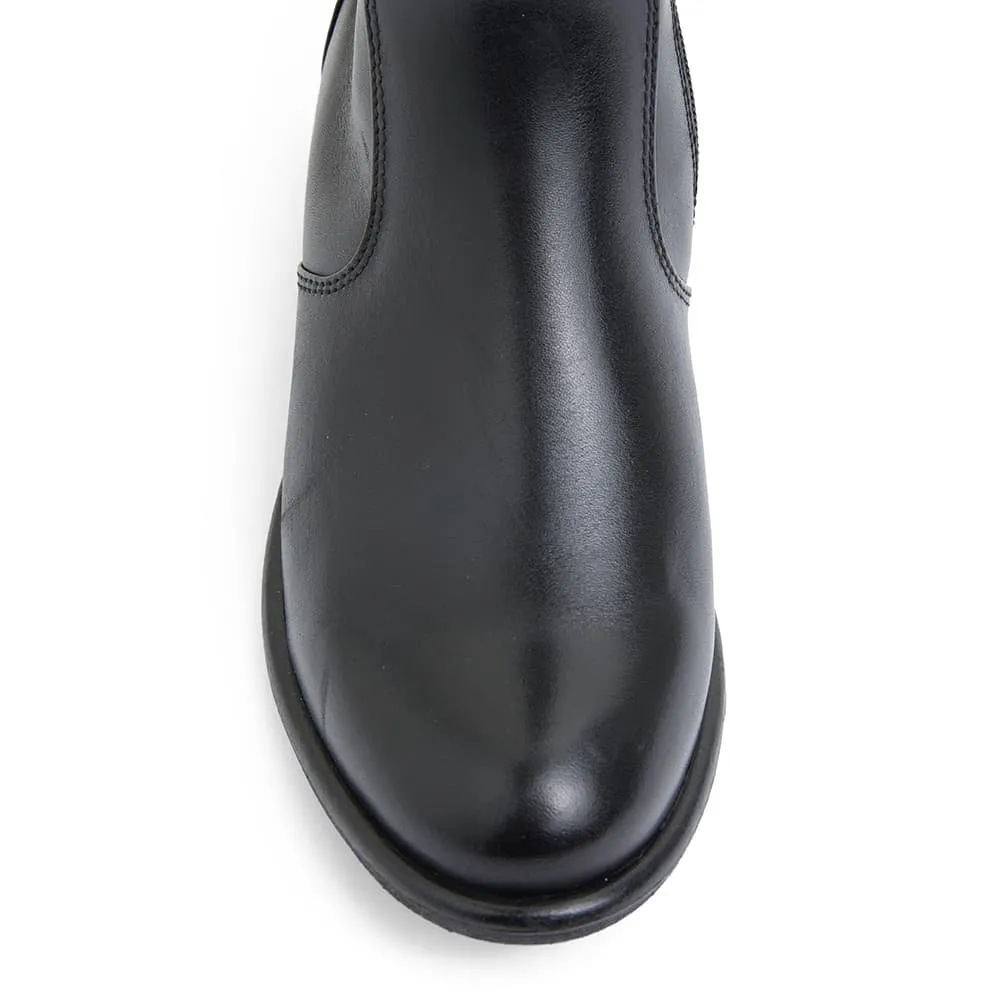 Bachelor Boot in Black Leather