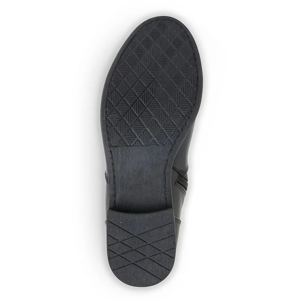 Bachelor Boot in Black Leather