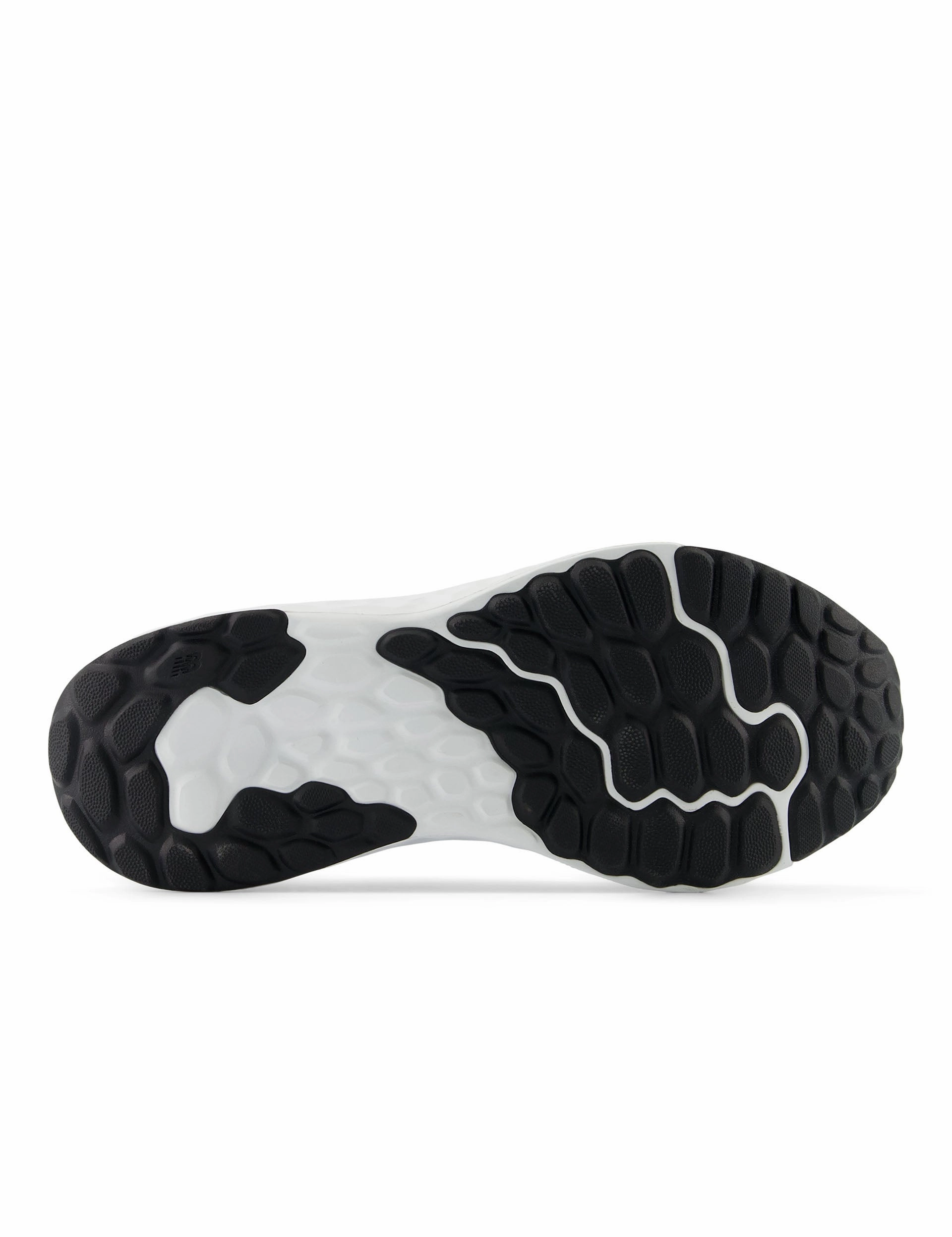Textile Fresh Foam Arishi v4 - White Built For The Wild