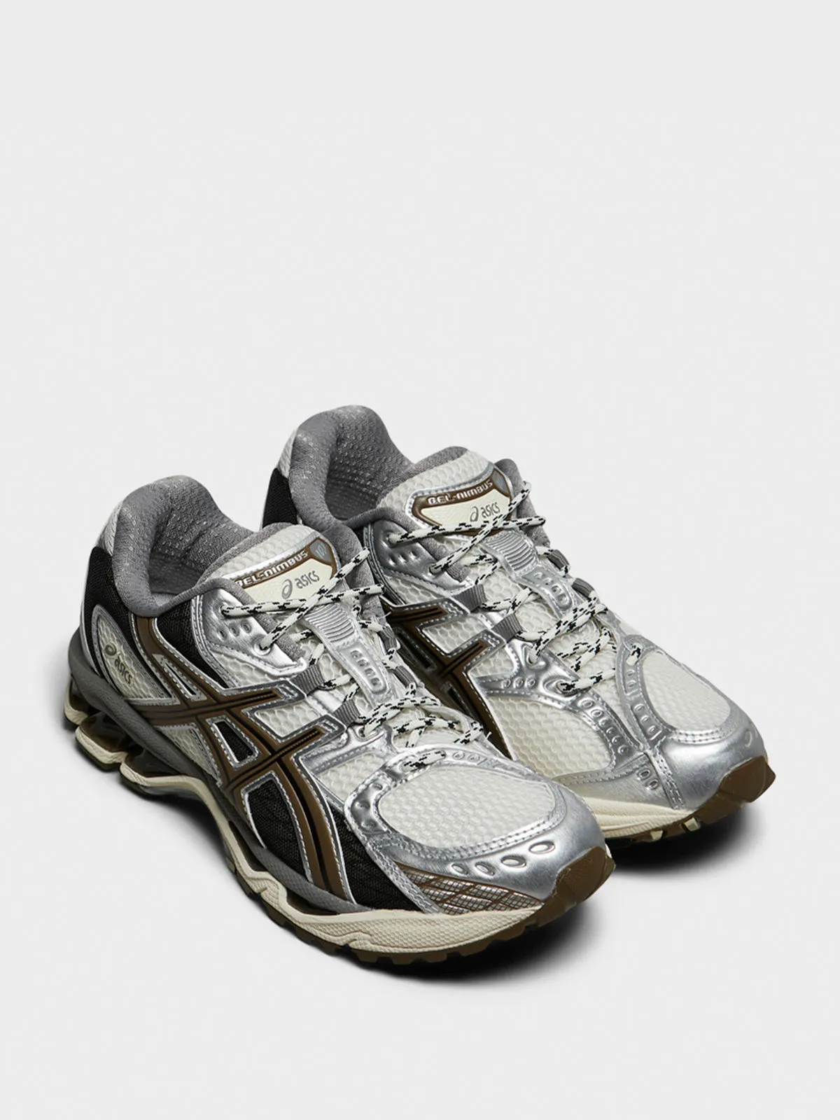 Gel-Nimbus 10.1 Sneakers in Cream and Pure Silver Designed For Movement, Magnetic Closure, Seamless Style