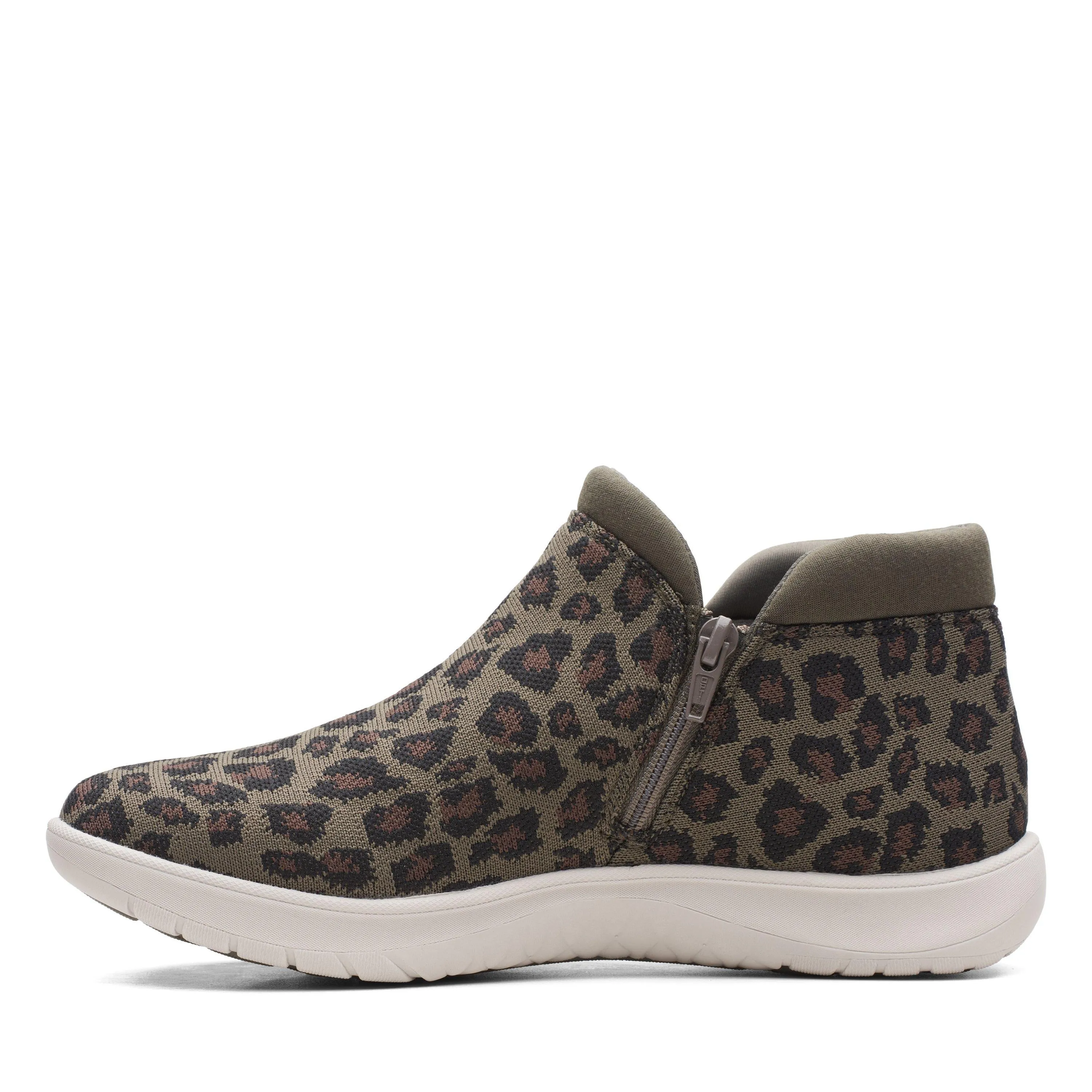 Clarks Adella Pine in Green Synthetic