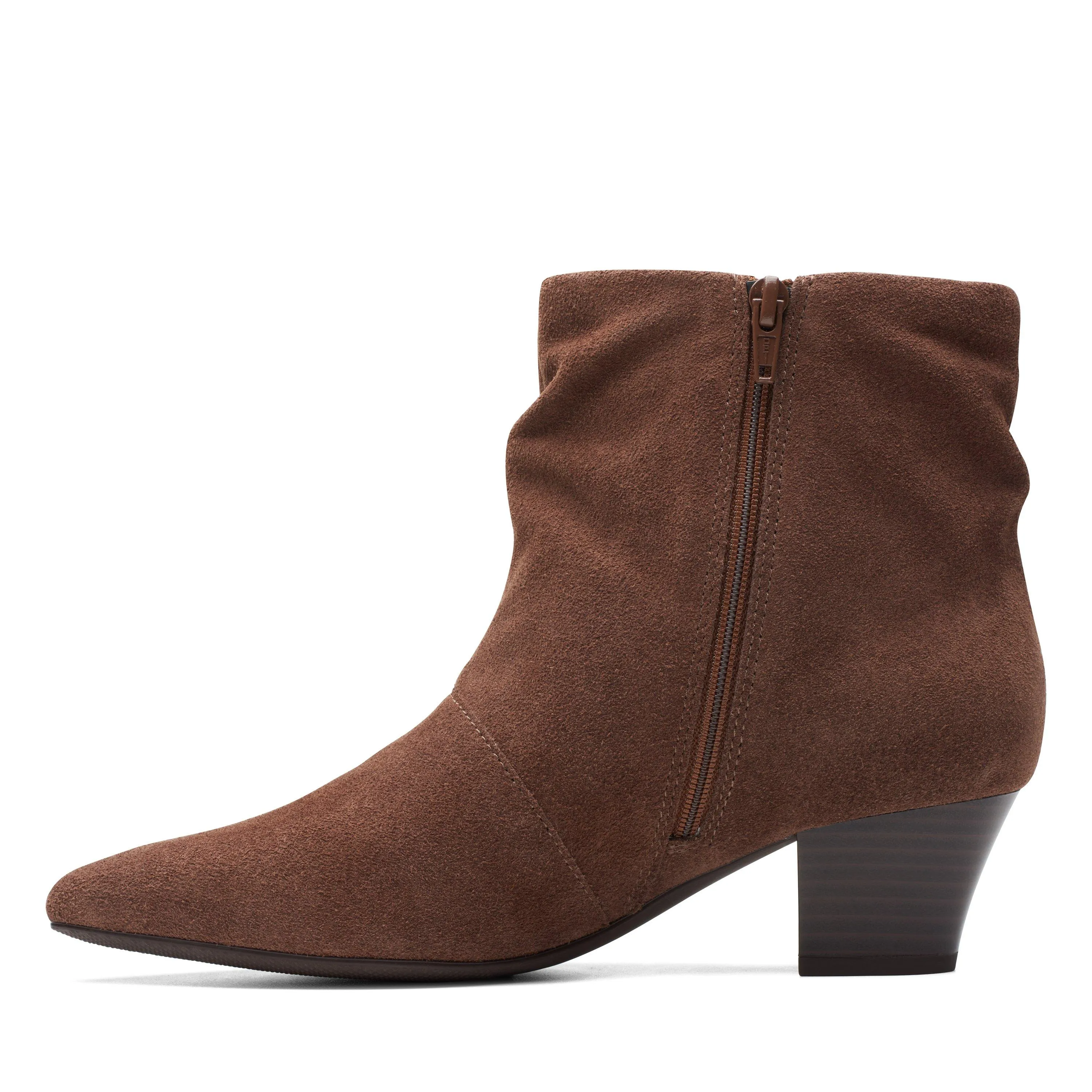 Clarks Teresa Skip in Beige Suede