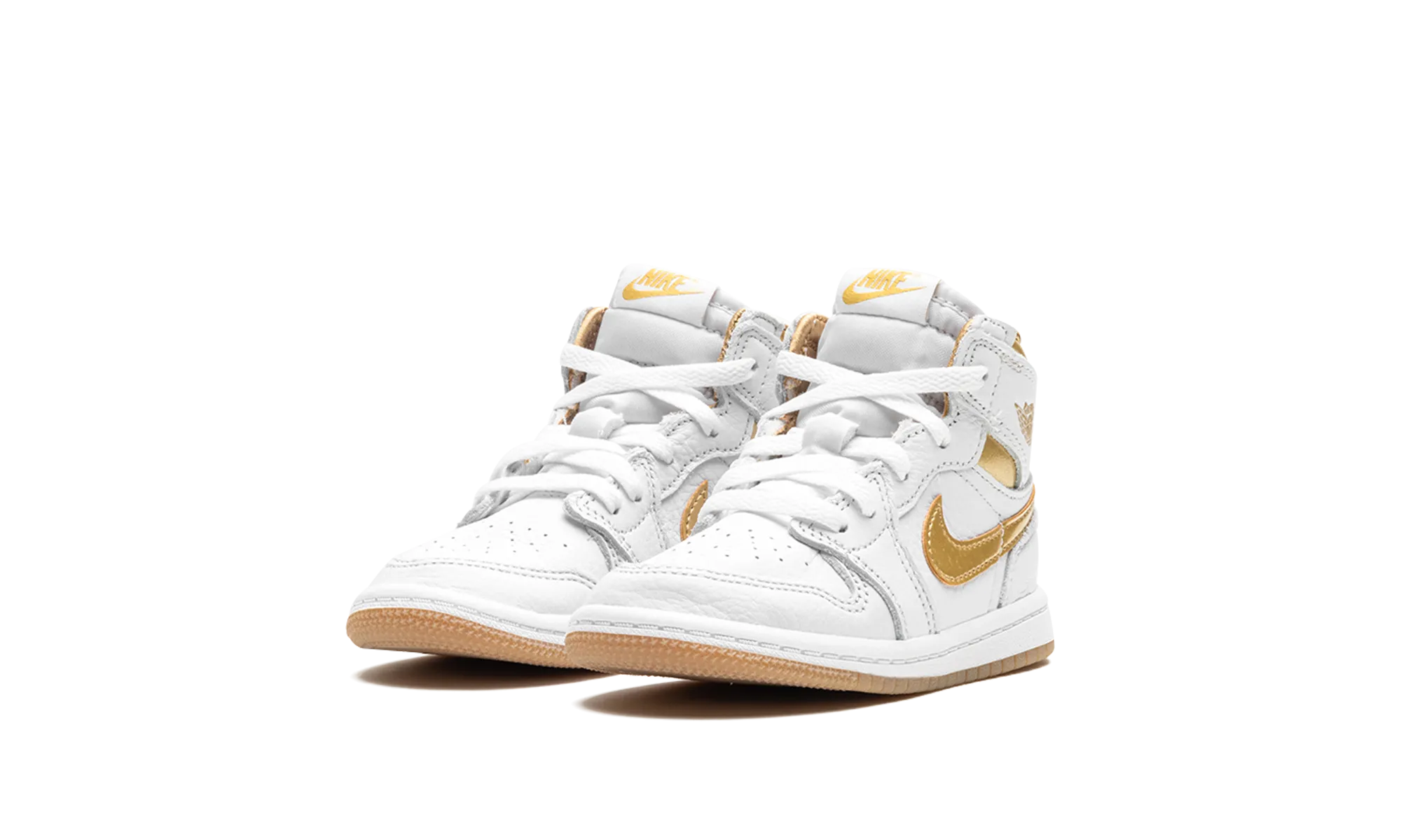 Weather-Resistant Air Jordan 1 Retro High OG TD "Metallic Gold" Bold And Unique