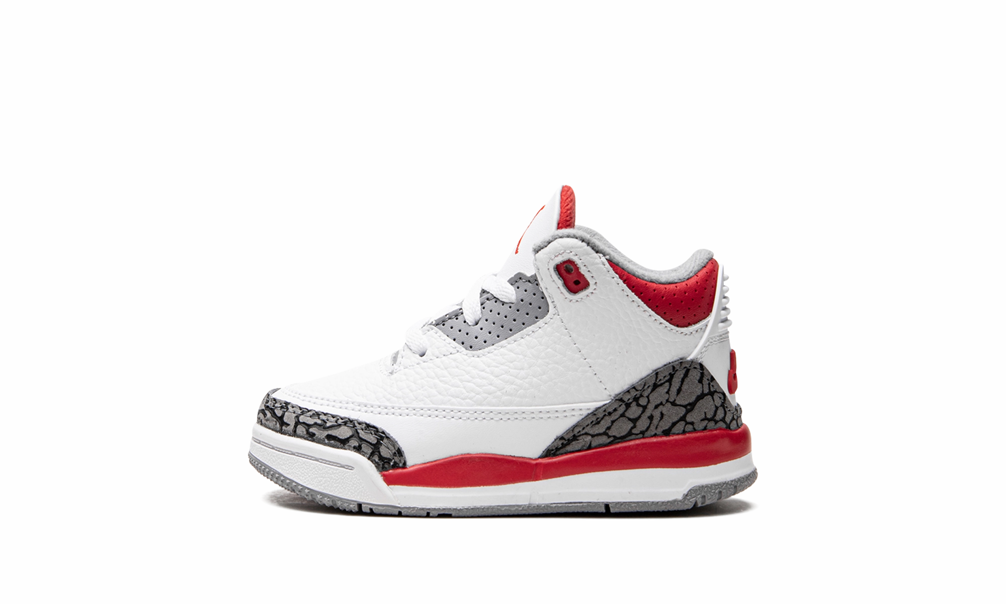 One Click Away, DonT Miss Out Deal Ending Air Jordan 3 Retro TD "Fire Red" Loyal customer reward