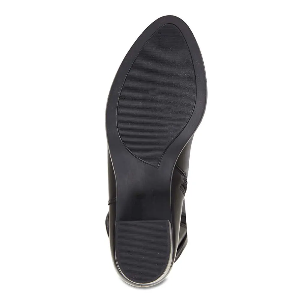 Dillon Boot in Black Leather