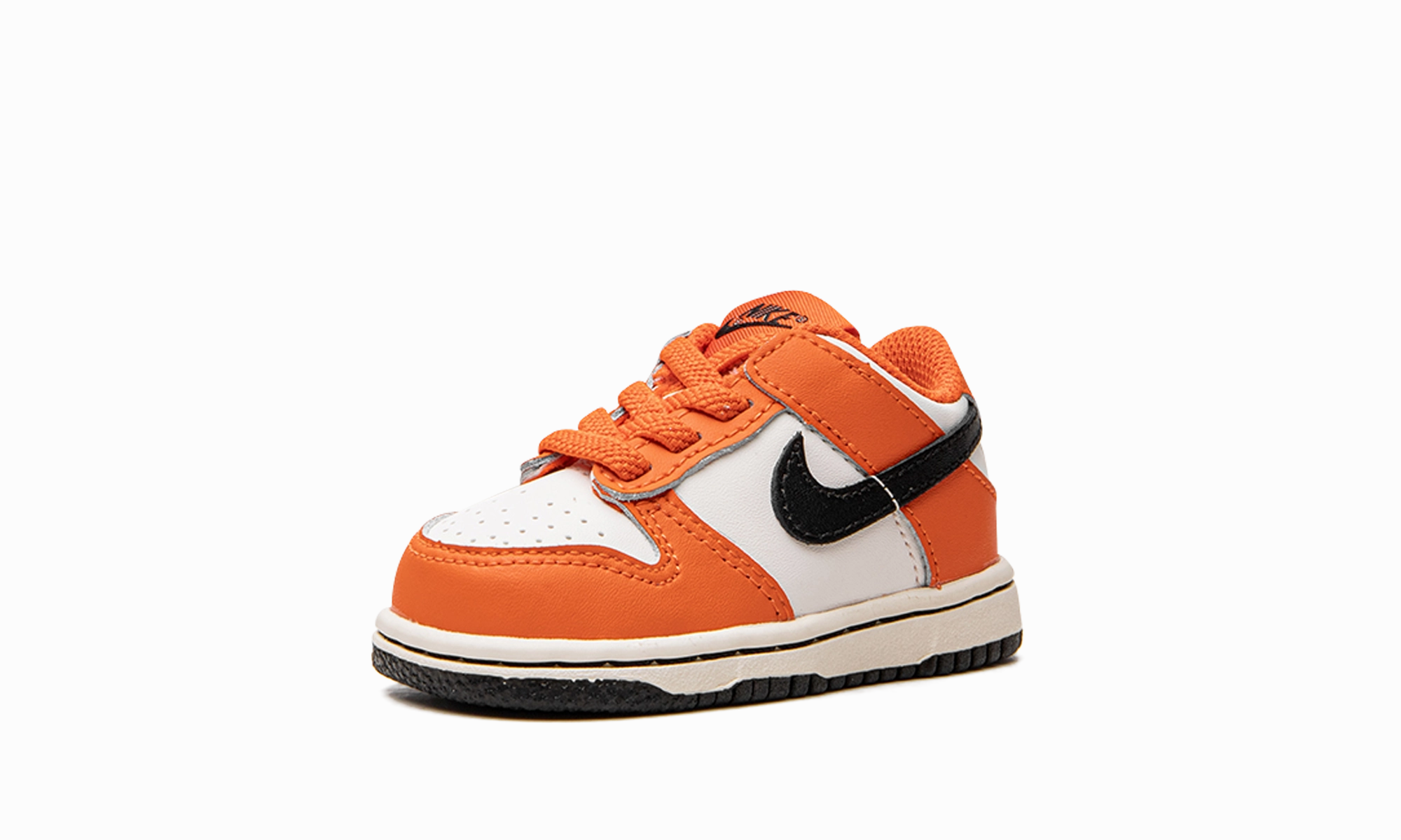 Hardware Detail Dunk Low (TDE) "Halloween 2022" Eco-Packaged