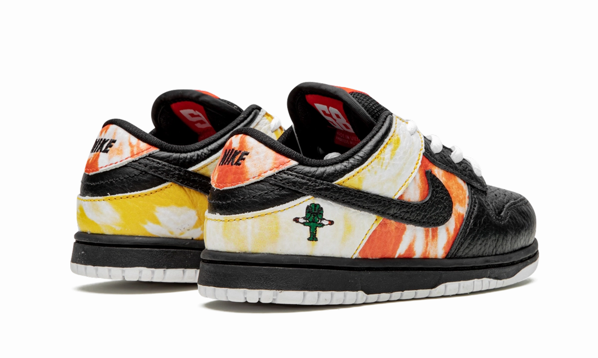 Outfit For The Weekend SB Dunk Low QS (TD) "Tie-Dye Rayguns 2019 - Black"