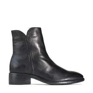 EOS Celo Boot Black