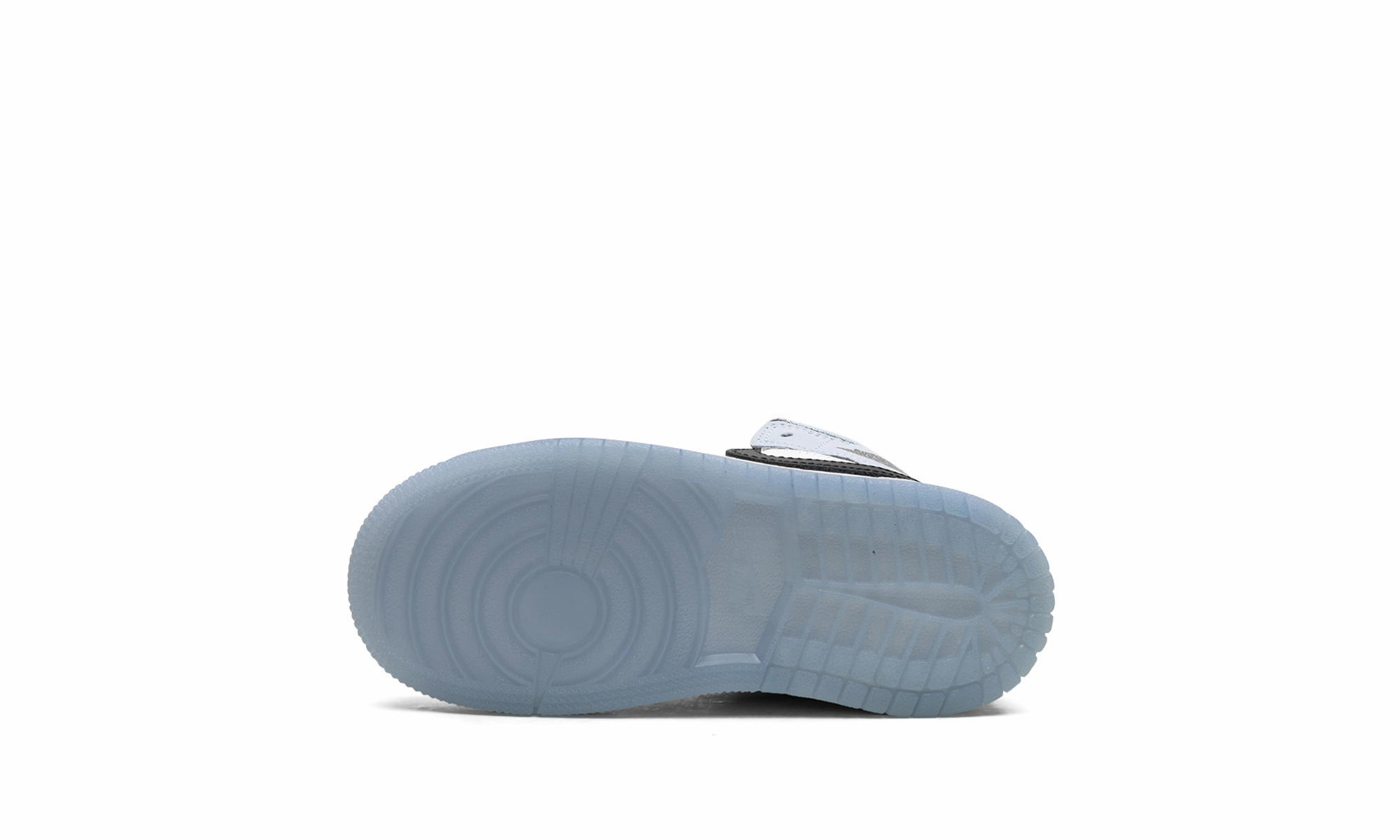 Shop The Look, Space-Saving Jordan 1 Mid SE TD "Ice Blue"