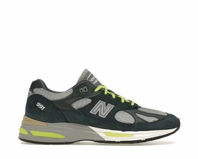 First-Class Quality New Balance 991v2 Made in UK Patta "Sea Moss" Affordable Goodie Made For Adventure, Minimalist Vibe, This Is A Steal