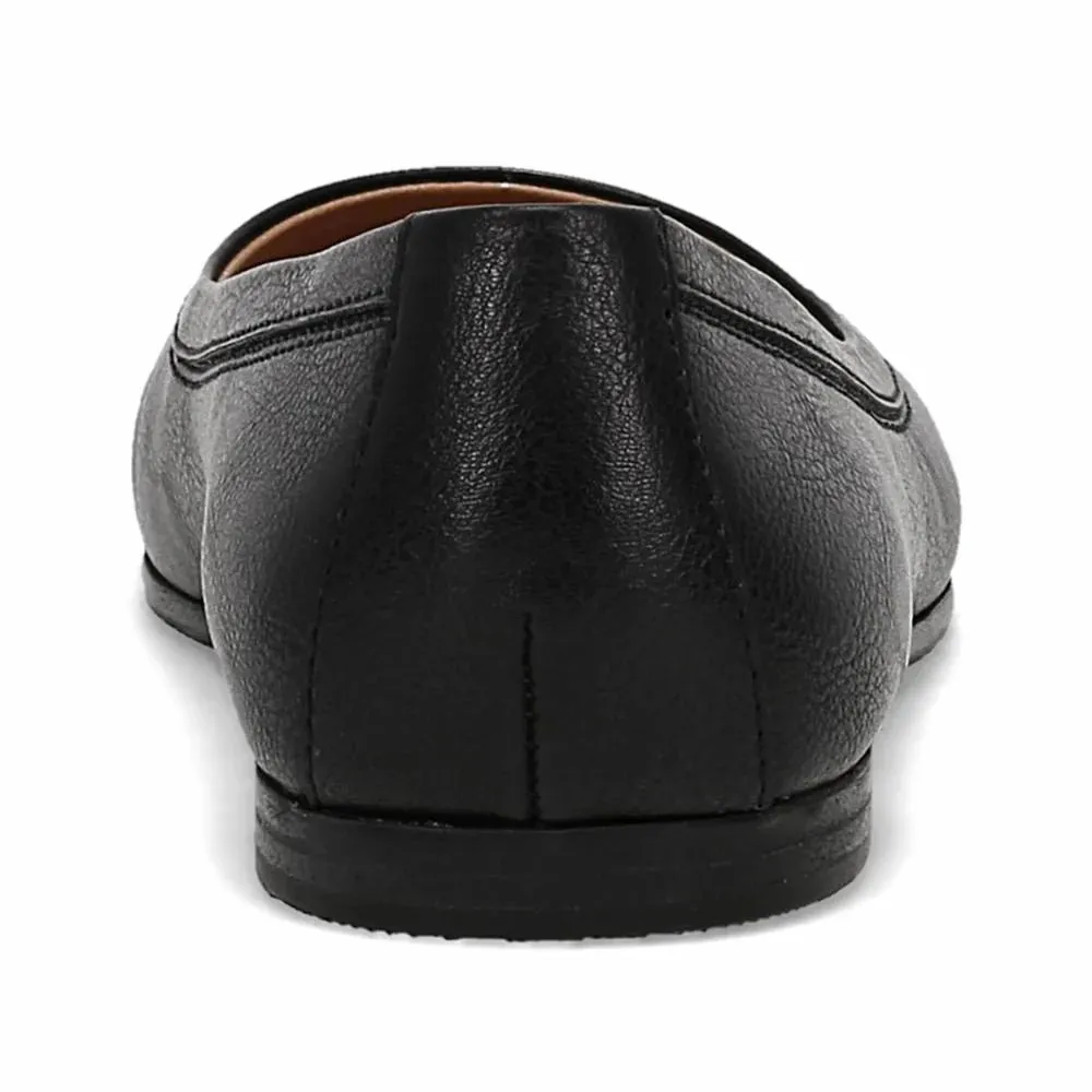 Stylishly Engineered Women's Rivka