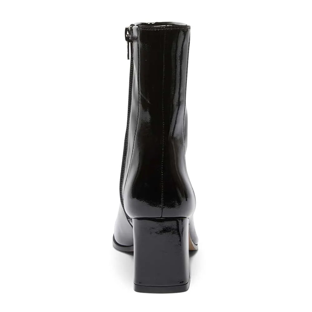 Hampton Boot in Black Patent Crinkle Stretch Patent
