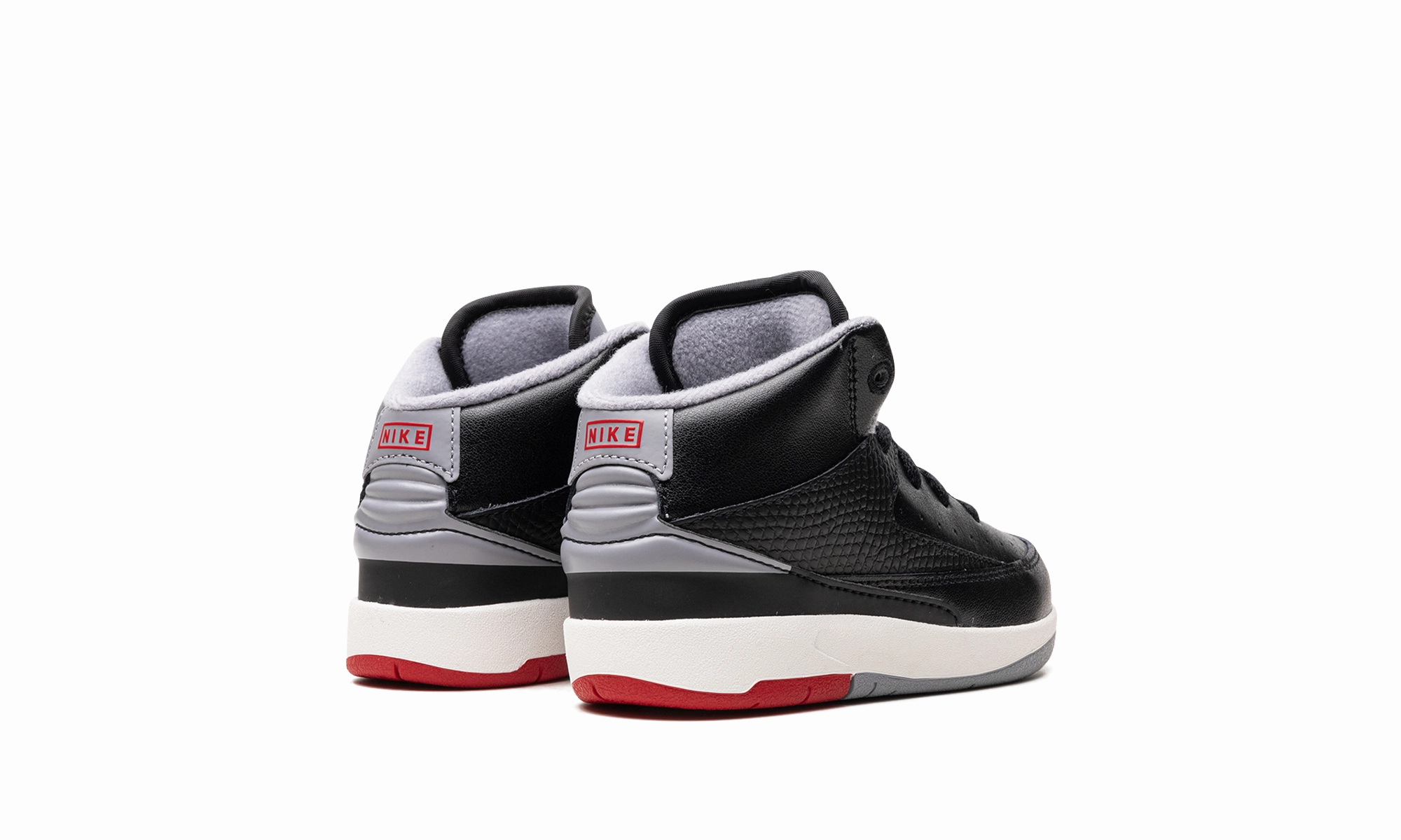 Smart Looks Air Jordan 2 Retro TD "Black Cement"