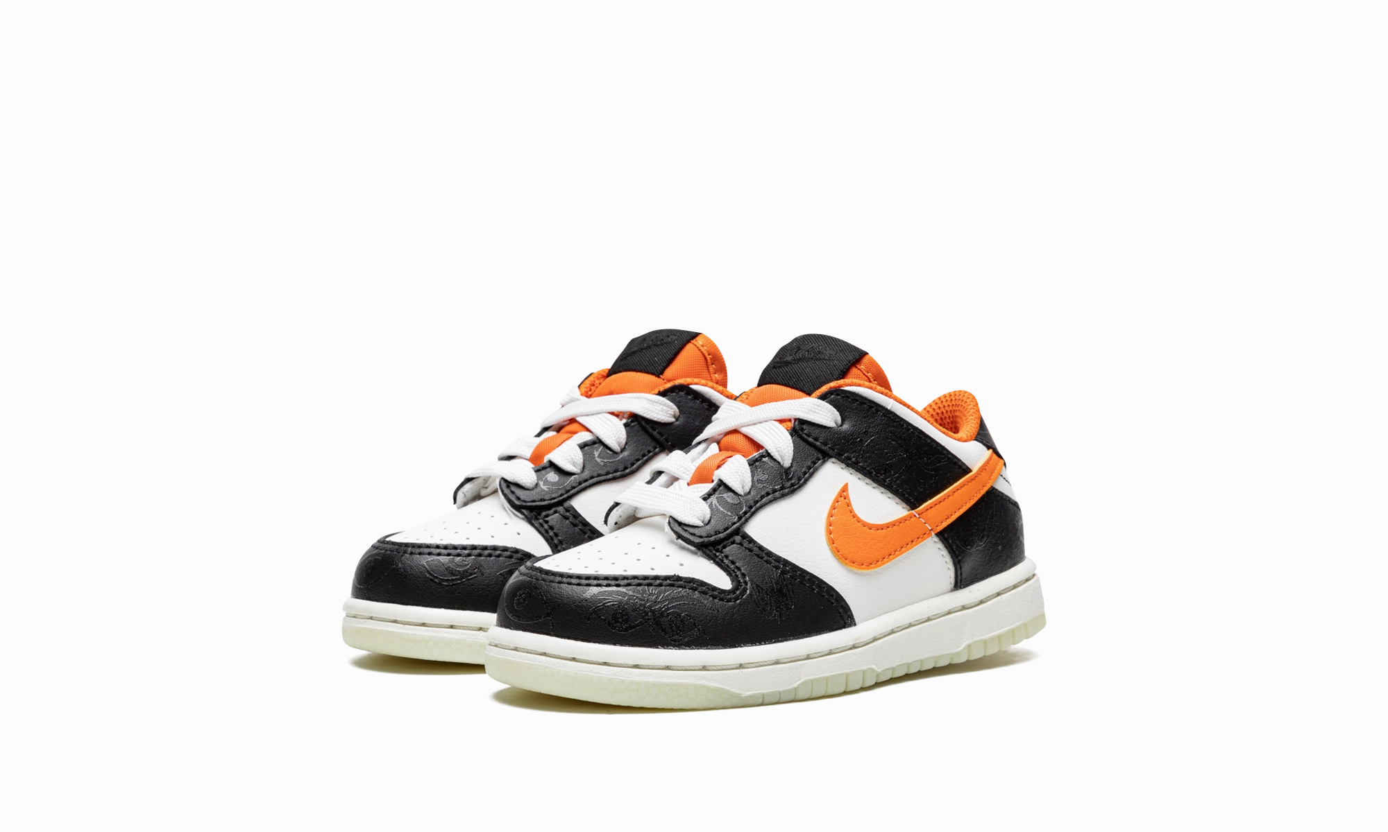Elegant Simplicity, Oversized, Perfect For You Dunk Low PRM TD "Halloween"