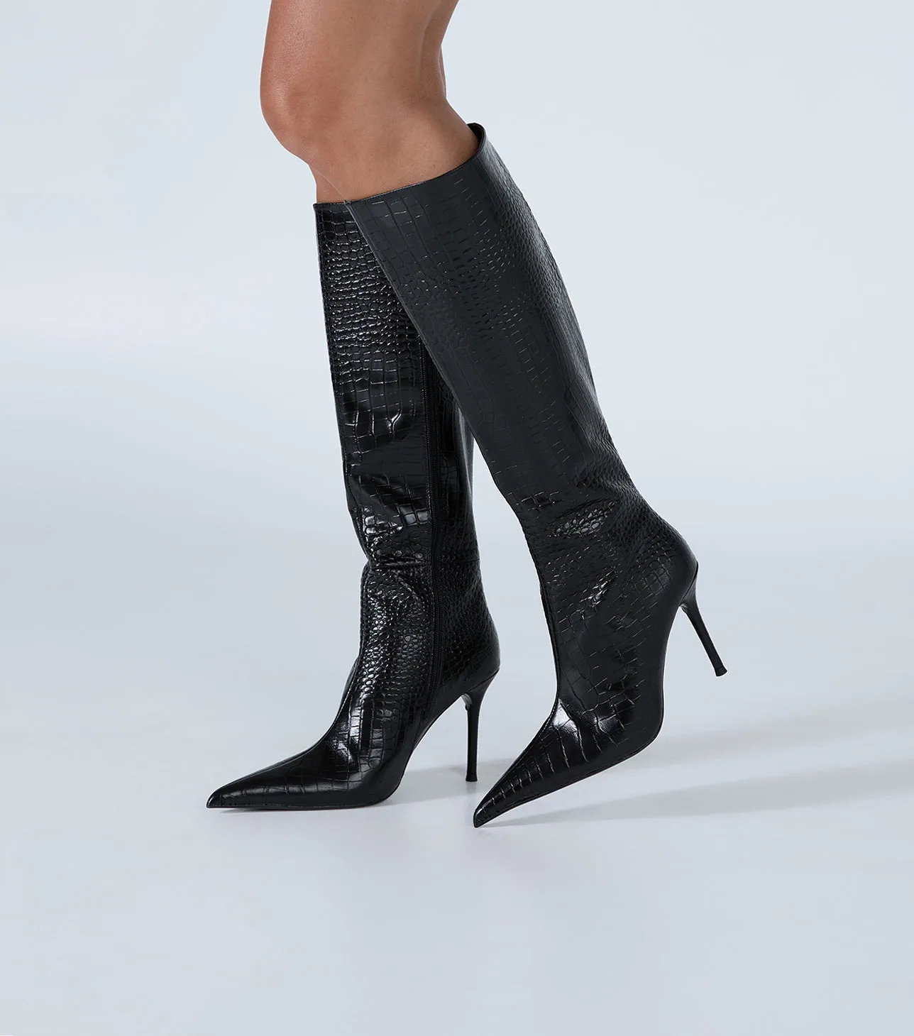 Izia Black Croc