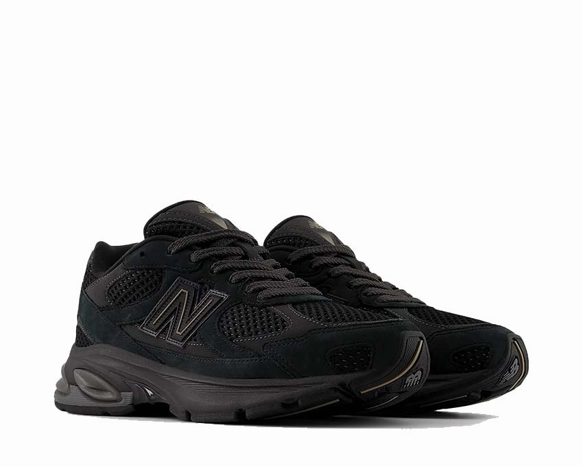 Lightweight New Balance 2010 "Black" Vintage