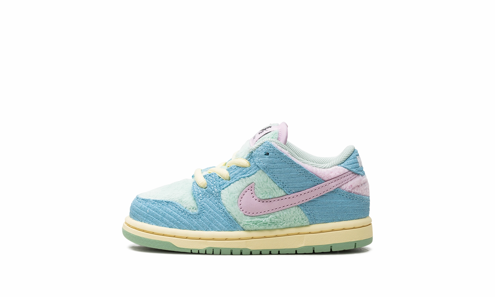 Adjustable Strap Latest Feature SB Dunk TD "Visty" Travel-Friendly Explore The Collection