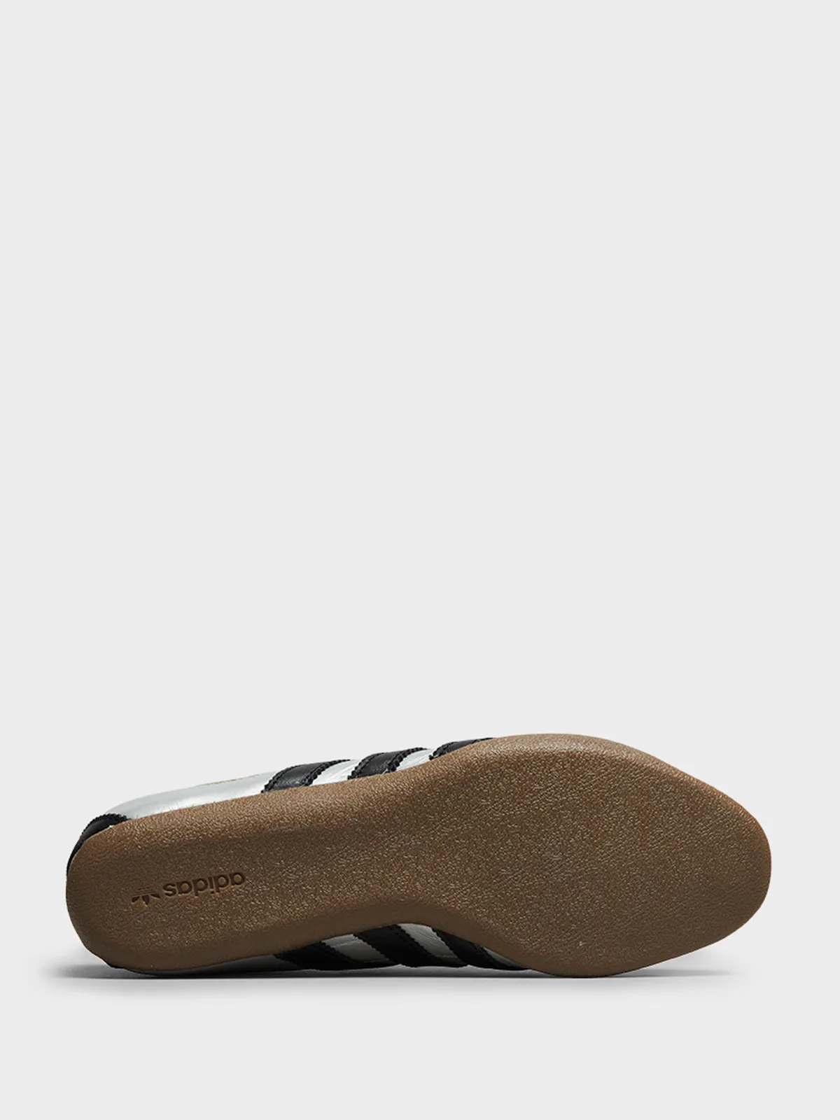 Metallic, Best For Workouts, Waterproof Tokyo Decon Sneakers in Silver Metallic, Core Black and Gum