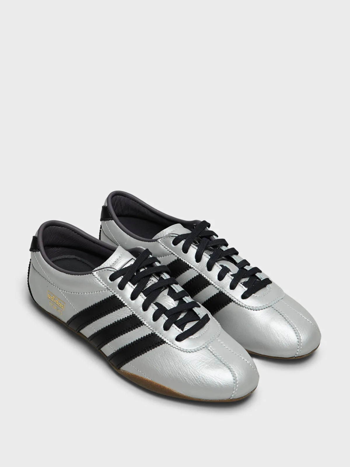 Ready For Anything, Seamless Style Tokyo Decon Sneakers in Silver Metallic, Core Black and Gum