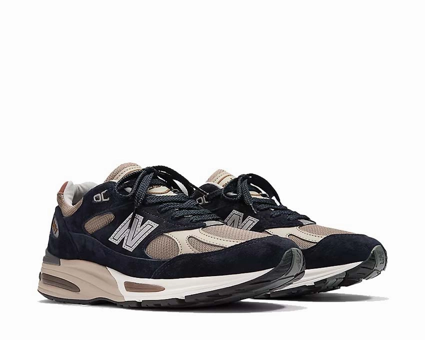 Minimalist Design New Balance 991v2 UK "After Midnight" Built For The Wild