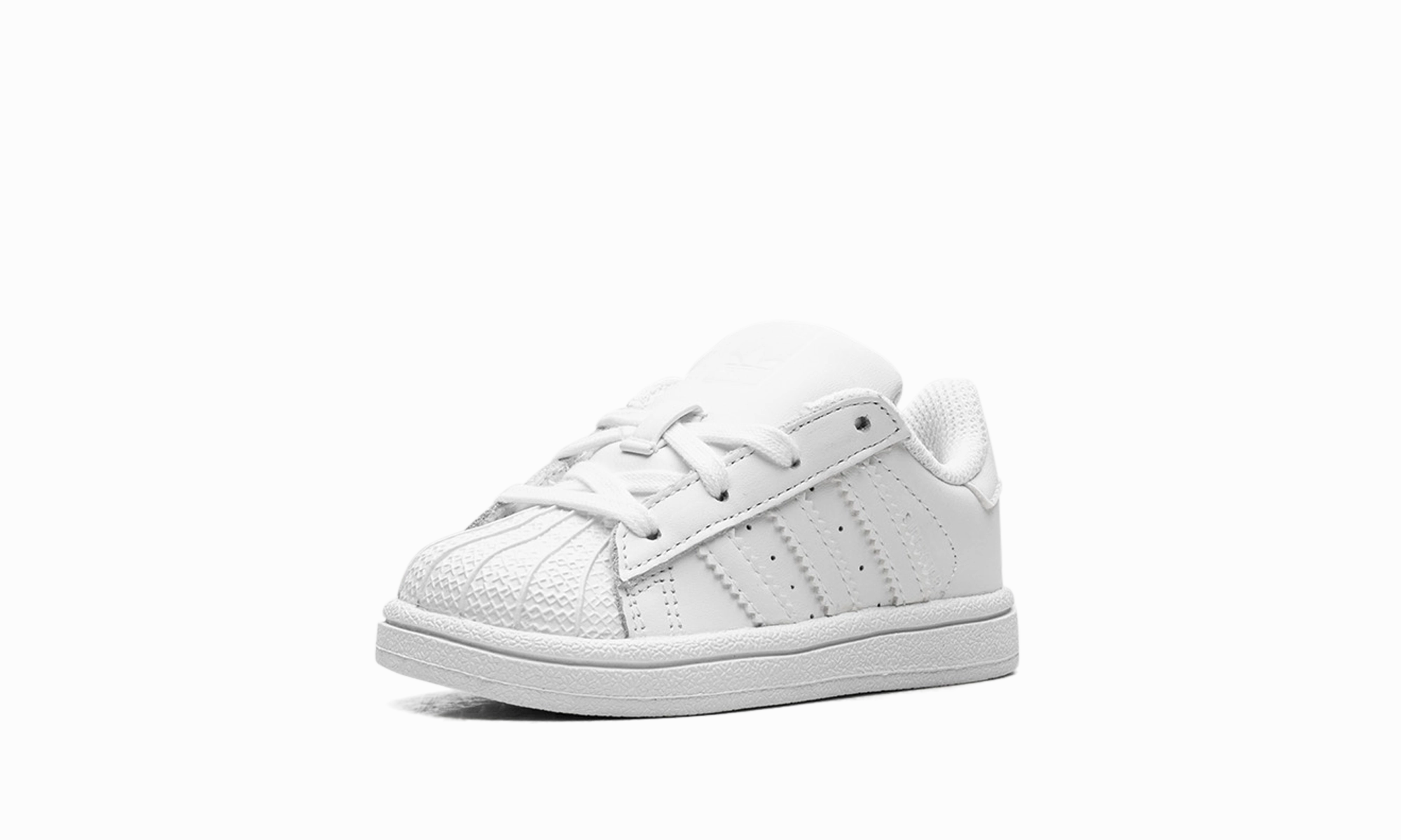 SuperStar "Triple White" Refined Look, Your Go-To Gear