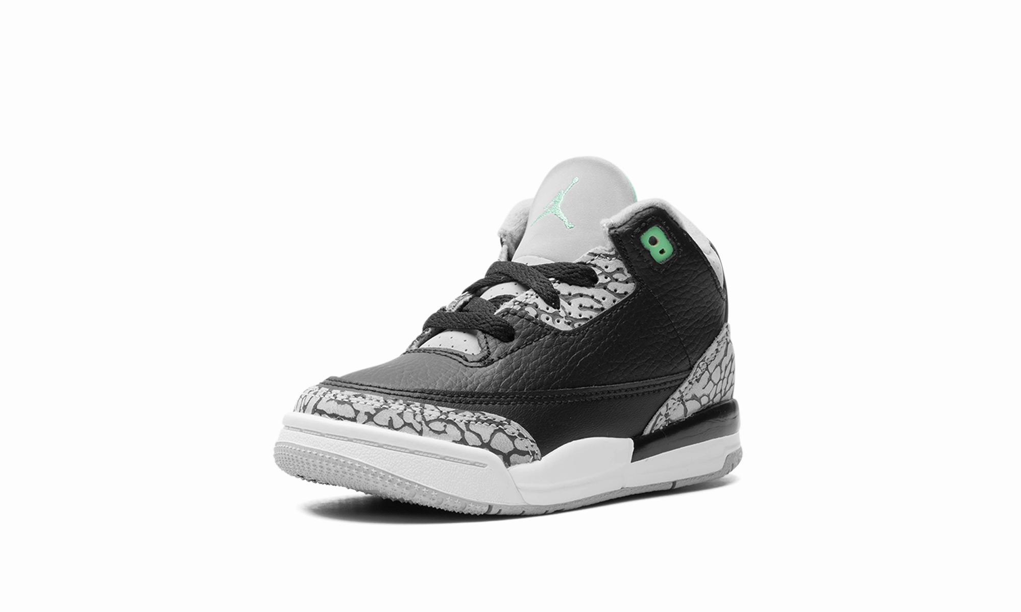 Air Jordan 3 TD "Green Glow" Discover New Arrivals