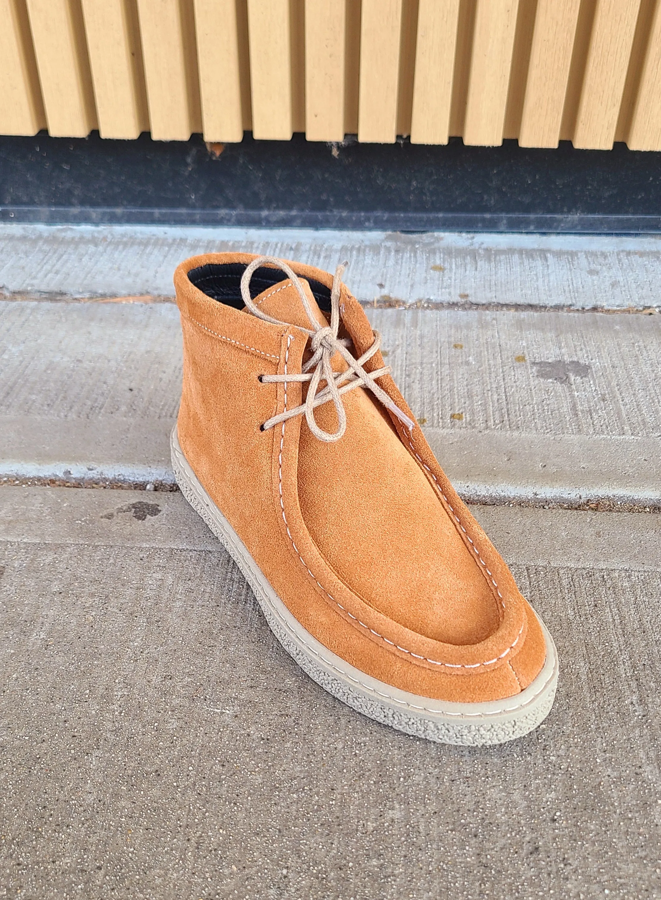 Moody Tobacco Suede Boot