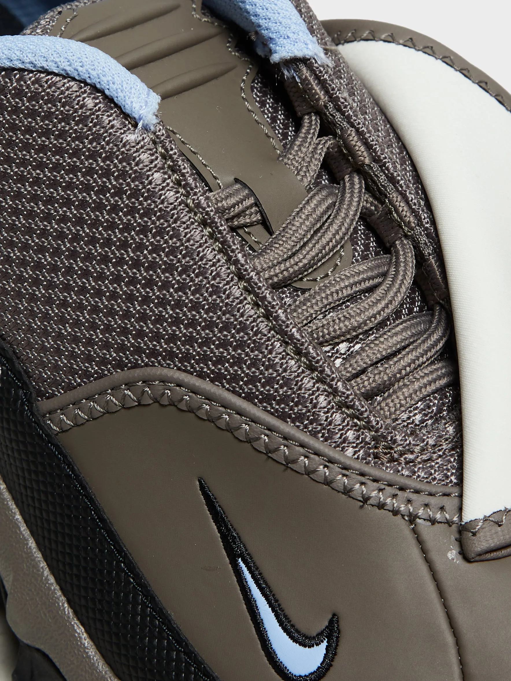 ACG Phassad Sneakers in Cave Stone, Aluminium and Black Key Holder