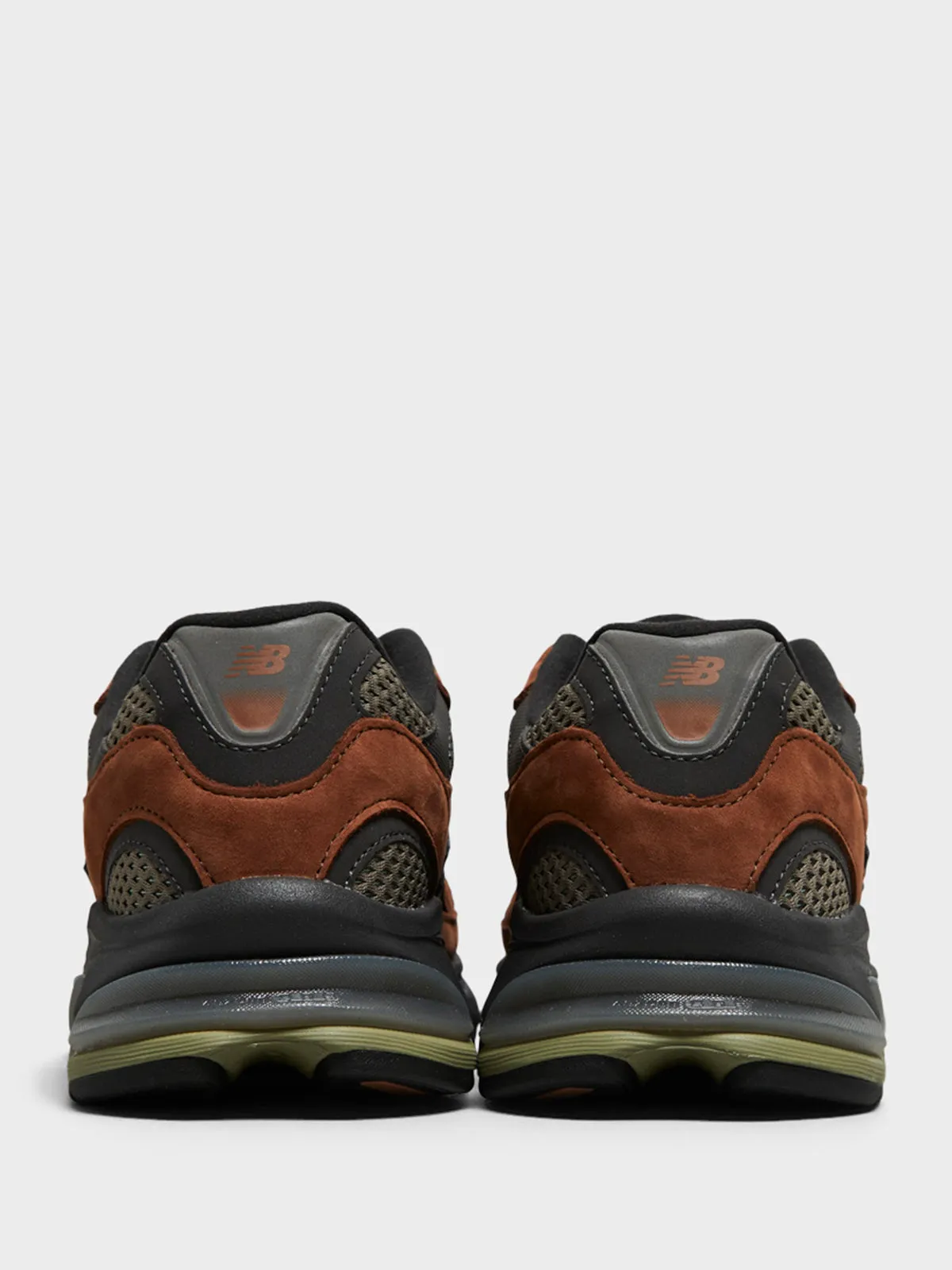 2010 Sneakers in Pecan All-Day Comfort, Retro, Metallic