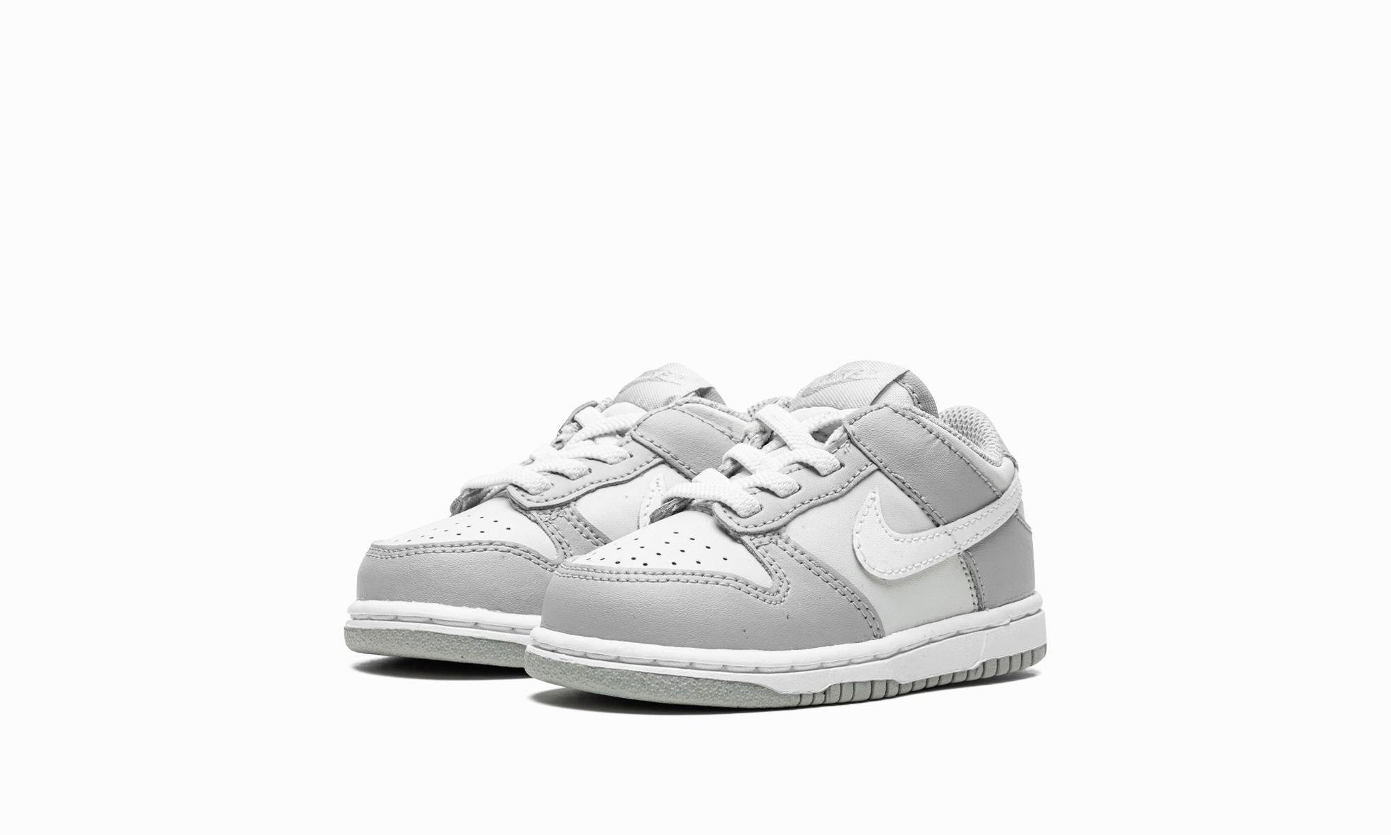 DUNK LOW TD "Two Toned Grey" Bold In Every Way
