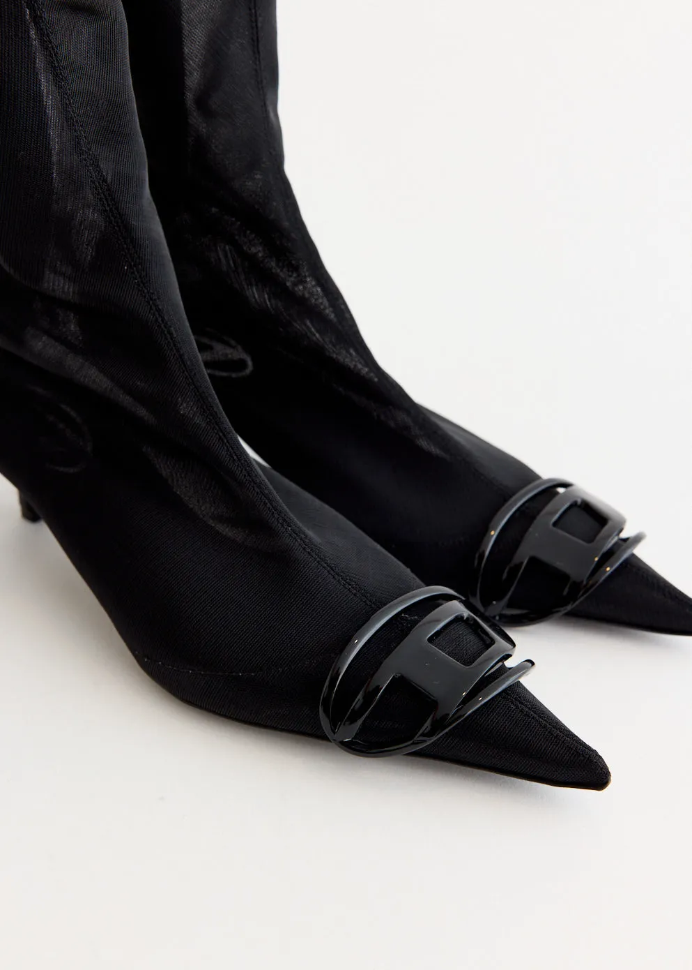 Style Meets Function, Sleek & Affordable Venus D-Venus Kittie Boots