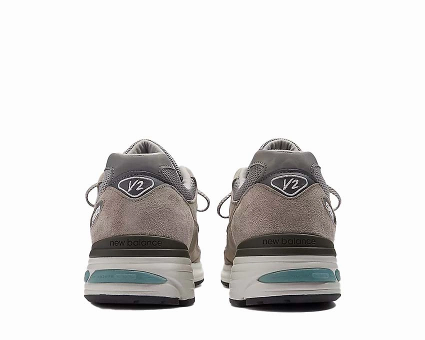 Everyday Luxury New Balance 991v2 Made in UK "Silver" Fold-Over Flap