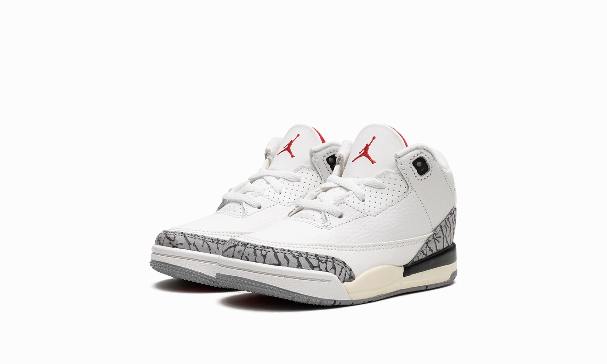 Sporty Air Jordan 3 TD "White Cement Reimagined 2023" Shockproof Protection