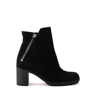 SHELBA Black Nubuck