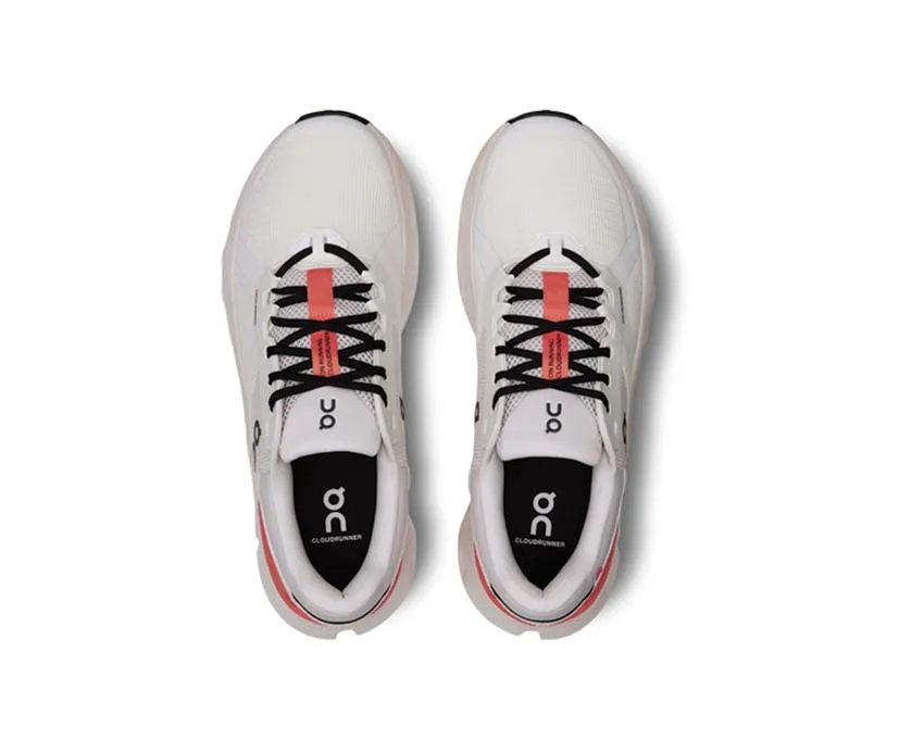Outdoor Essential On Cloudrunner 2