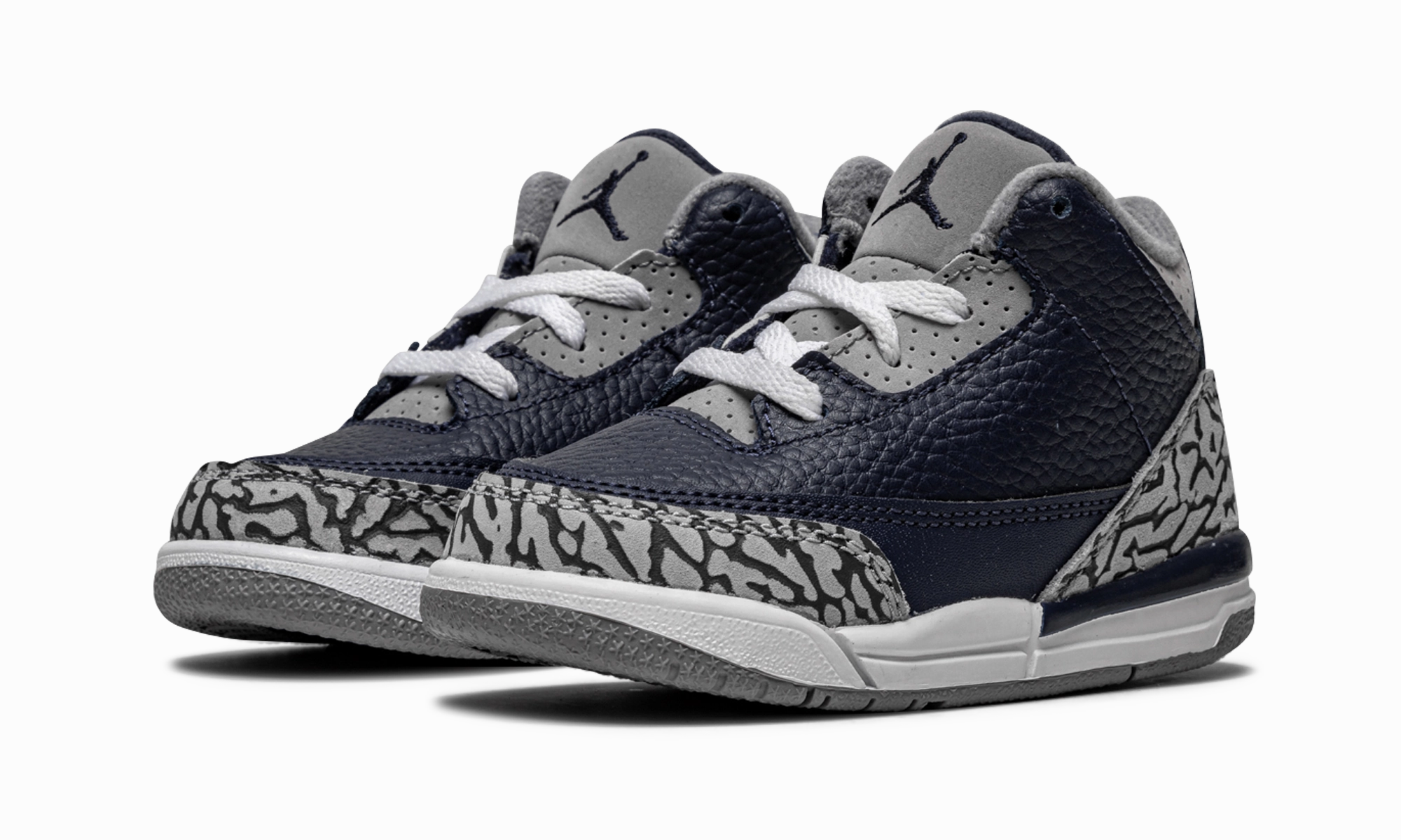 Perfectly Balanced Air Jordan 3 Retro TD "Georgetown" Hardware Detail