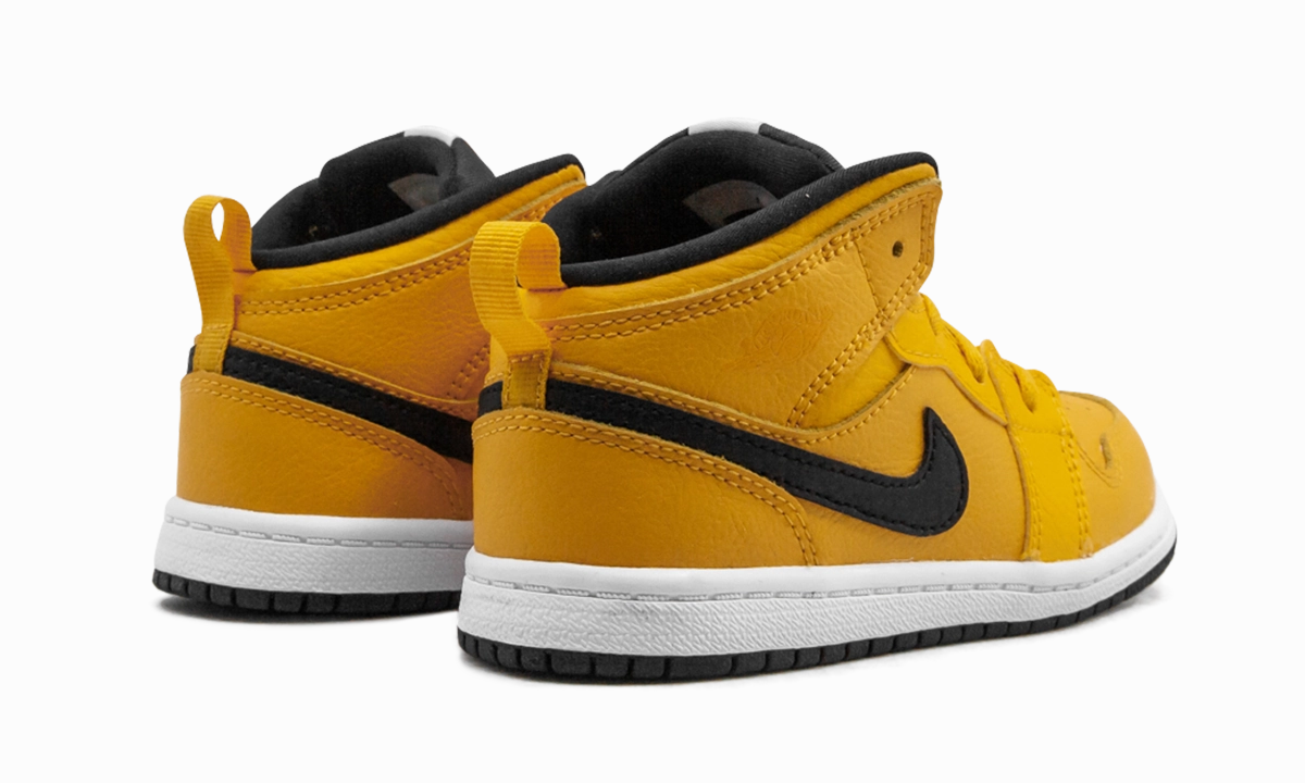 Large Duffel Bag For Weekend Trips Air Jordan 1 Mid TD "University Gold"