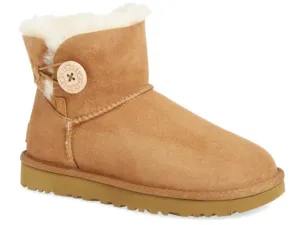 UGG: Mini Bailey Button II in Chestnut