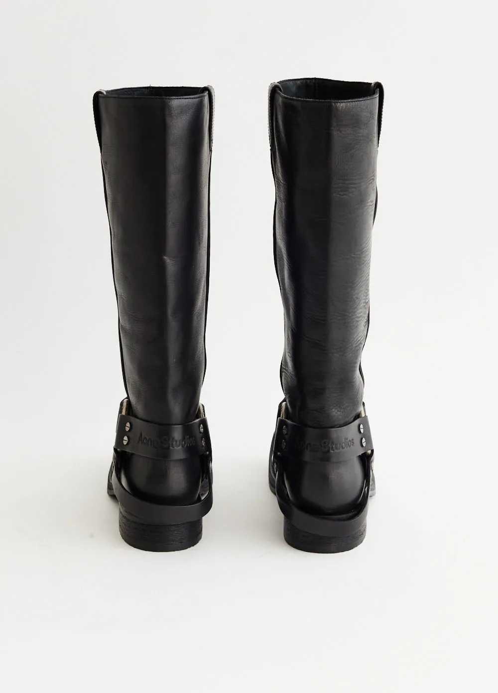 Perfectly Balanced, Trolley Sleeve Balius Boots