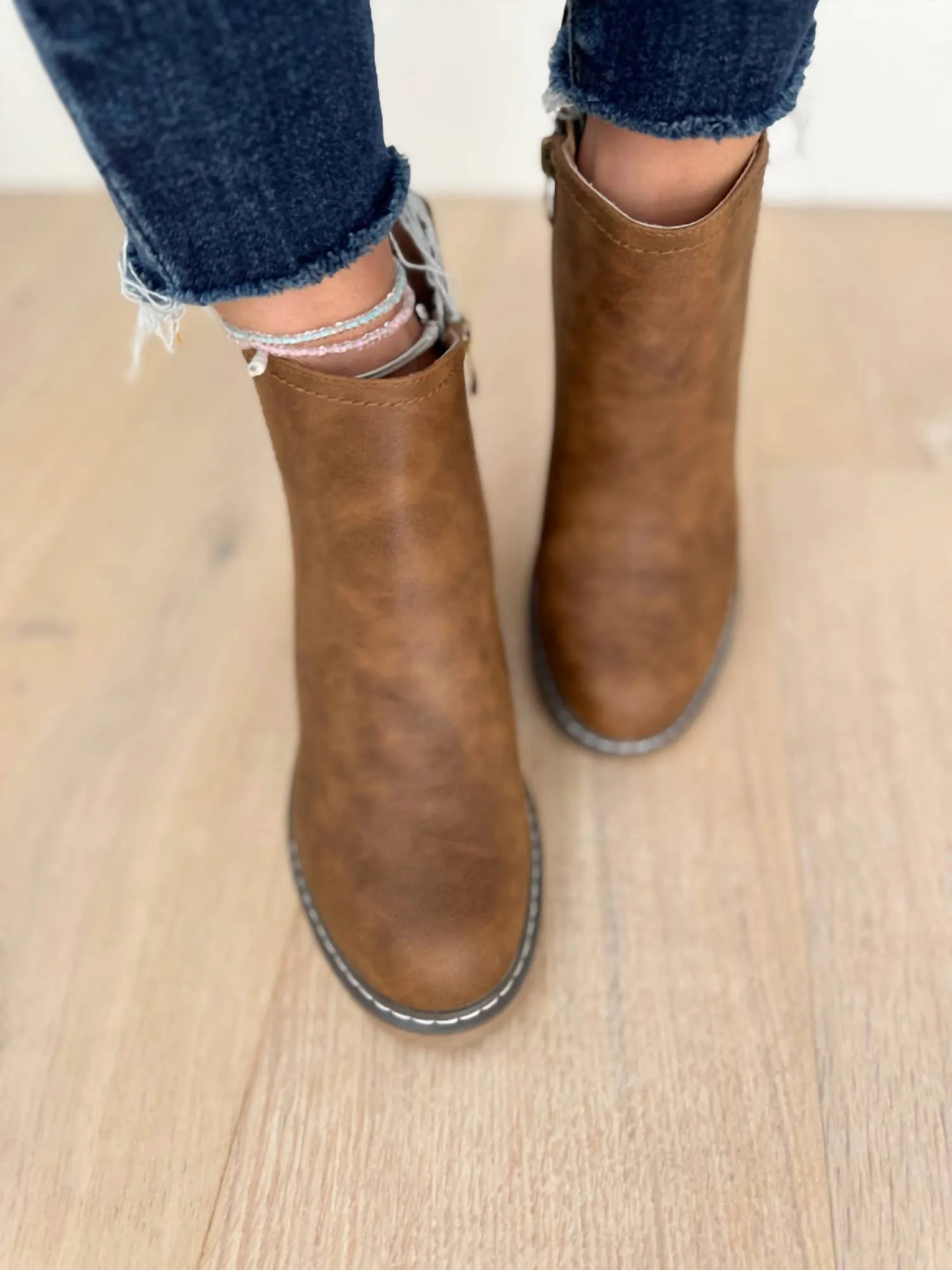 Women's Bite Me Boots In Dark Cognac