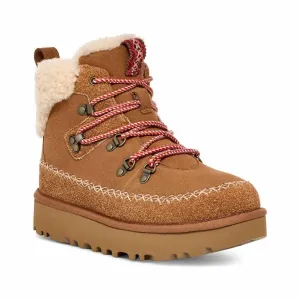 Women's Classic Alpine Lace Up Boots In Chestnut