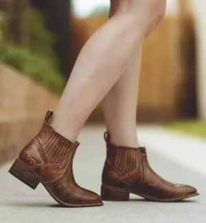 Women's Ellice Boots In Tan Rustic