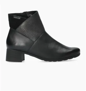 Women's Garita Sleek Boot In Black Silk