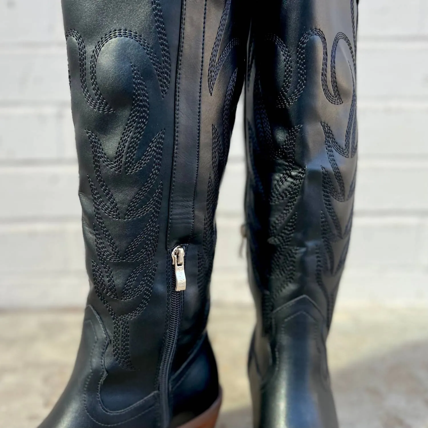 Women's Jessie's Girl Boots In Black