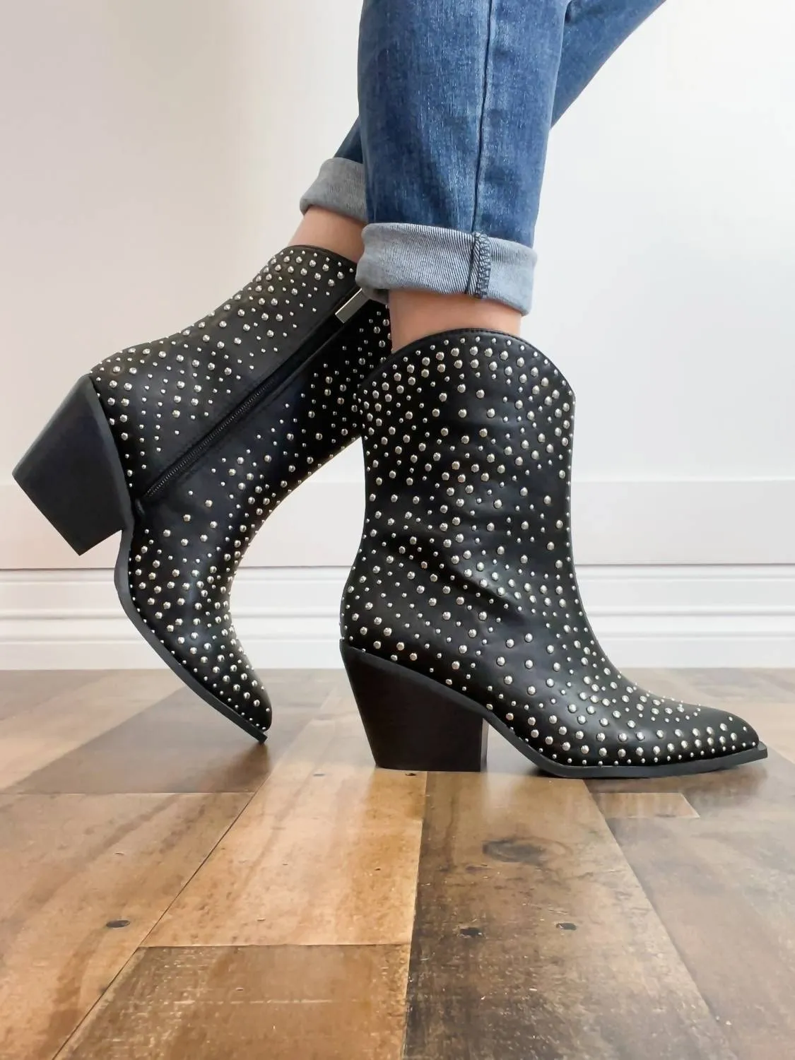 Women's Lowlights Boots In Black