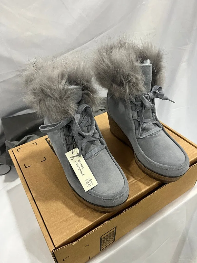 Women's Pasha Wedge Snow Booties US8